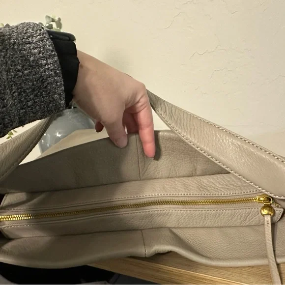 Hobo Harley Hobo Bag - Picture 9 of 16